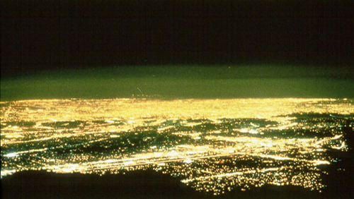 Una immagine che testimonia l'inquinamento luminoso